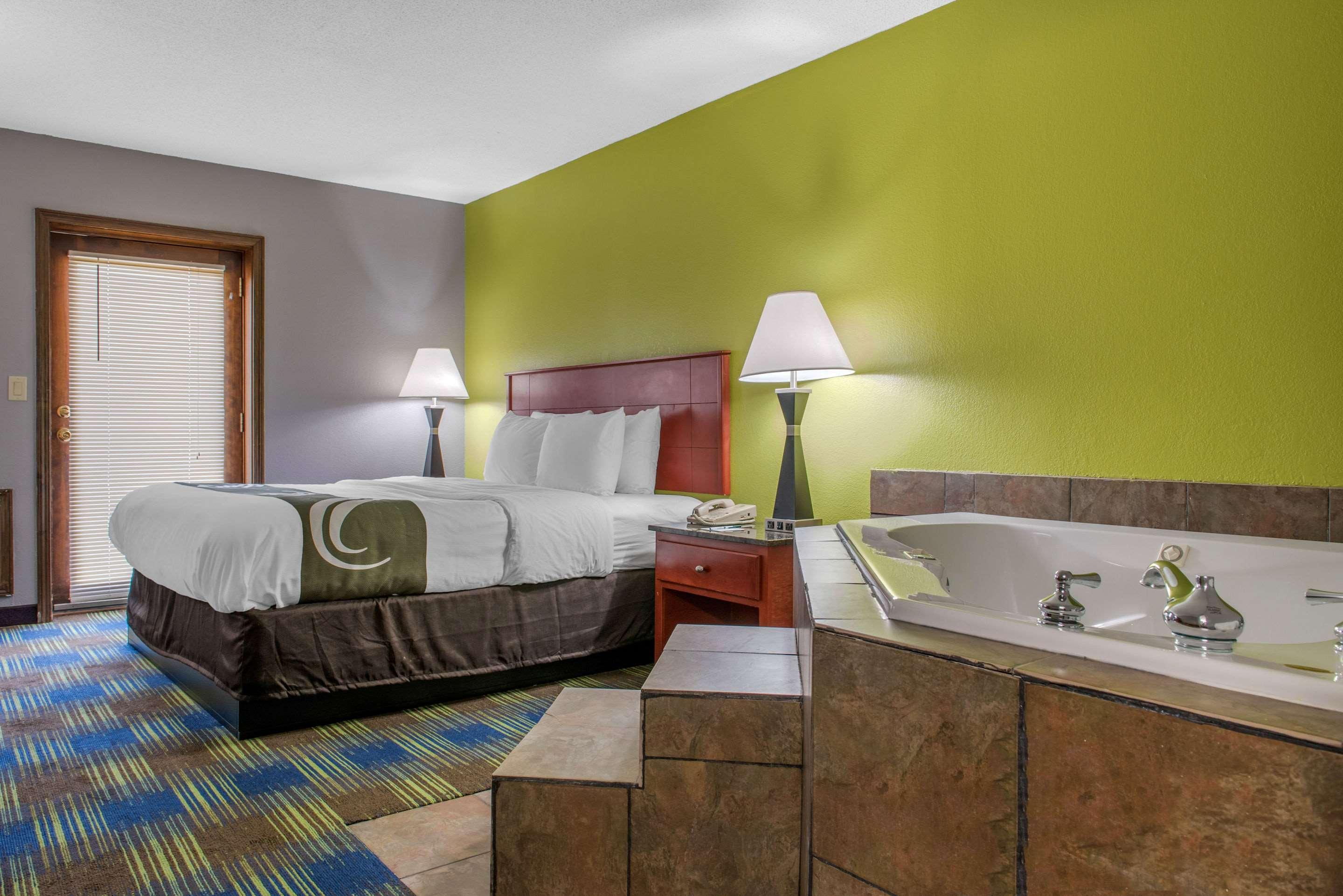 Hotel Quality & West