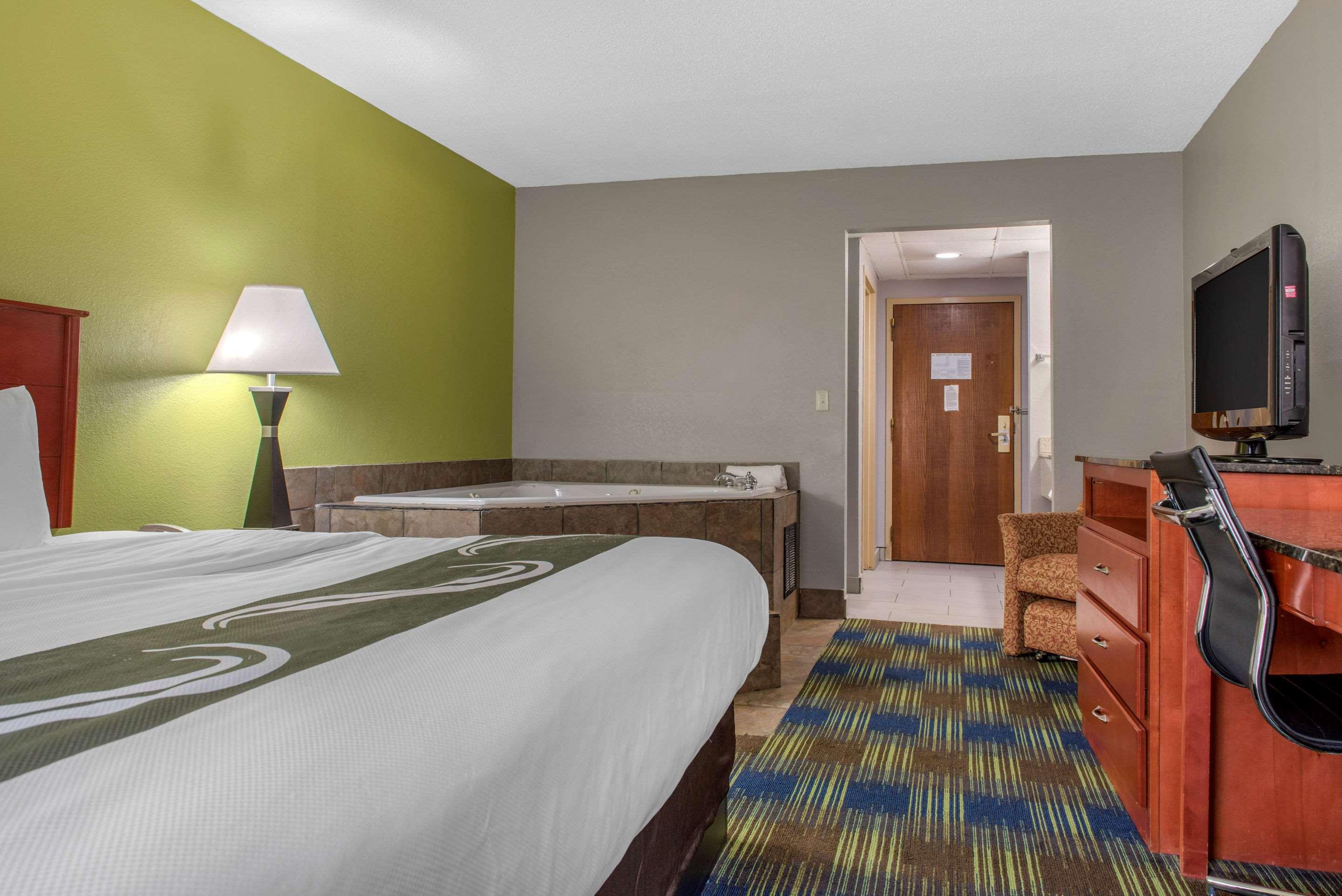 Quality & West Hotel Bedford