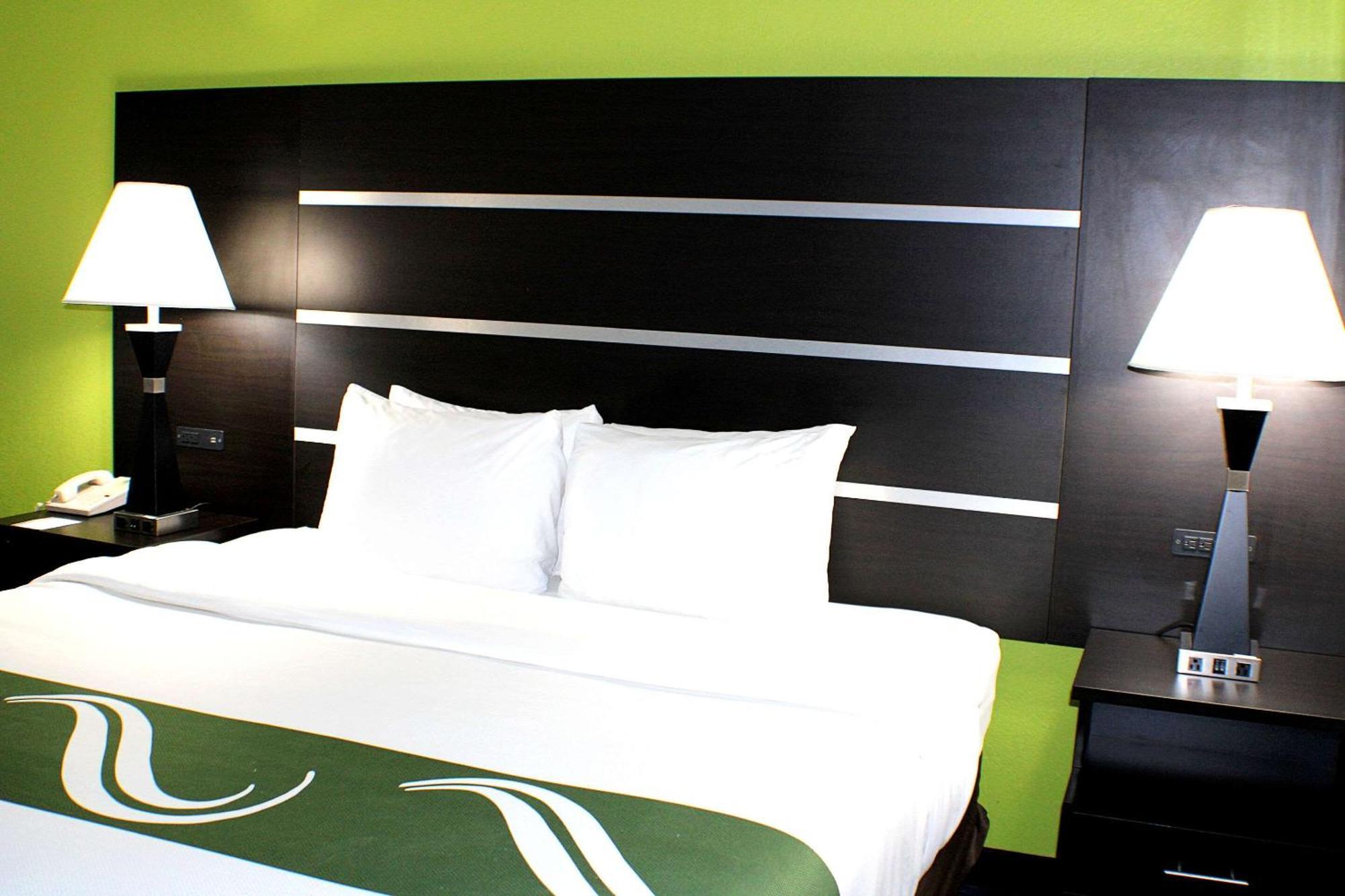 Hotel Quality & West